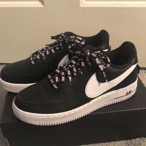Preowned MEN NIKE AIR FORCE 1 ‘07 LV8